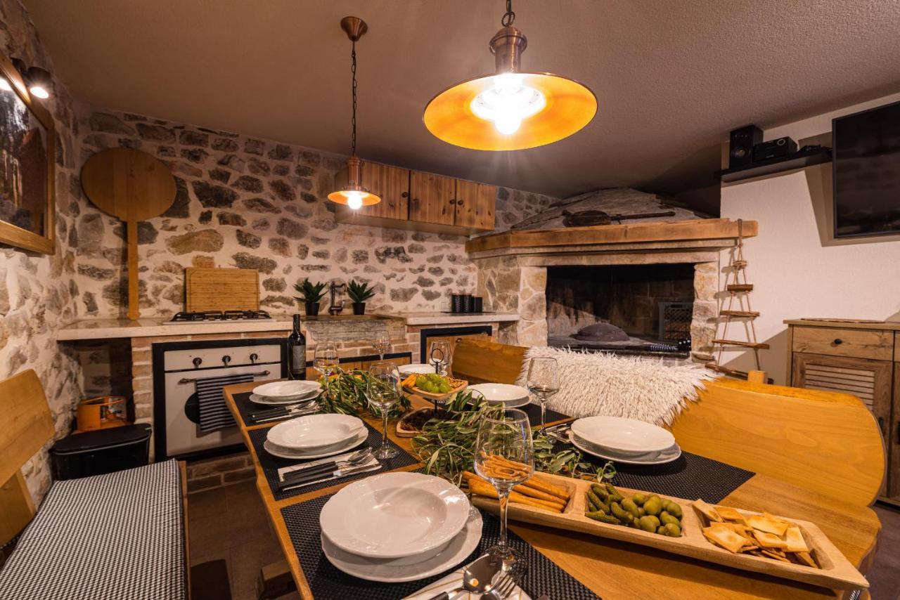 Stone Villa Miandri ซูโกชัน ภายนอก รูปภาพ
